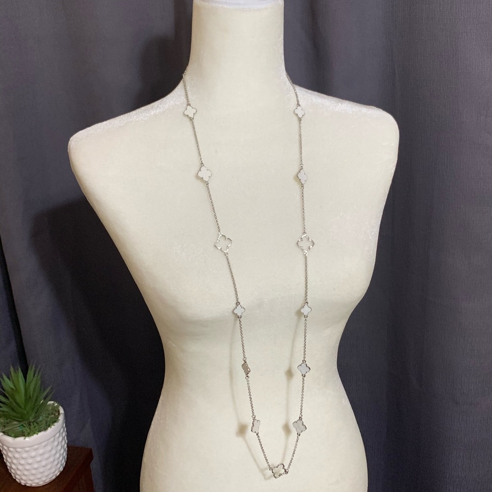 Long clover necklaces - Picture 5 of 7